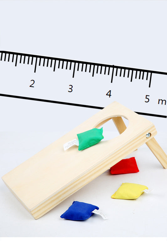 Lanzando sacos de arena