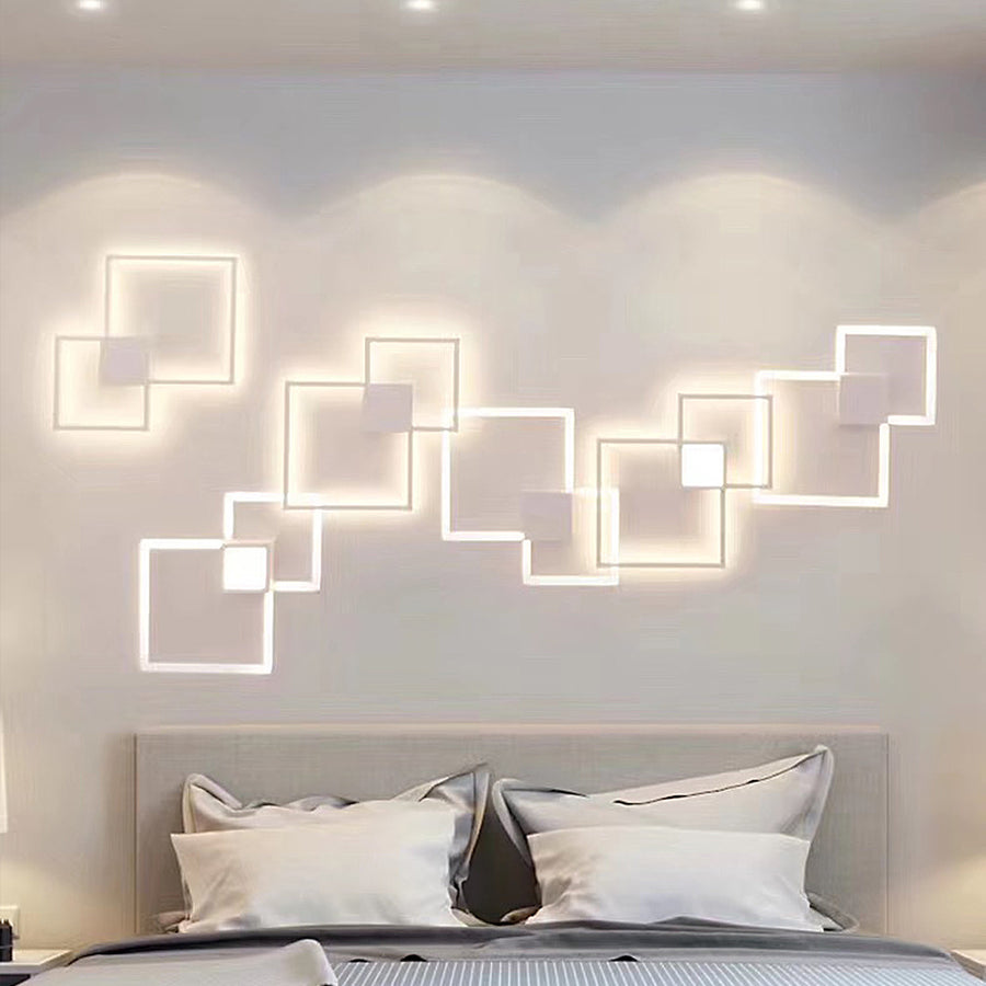 Einfache LED-Wandleuchte in geometrischer Linienform