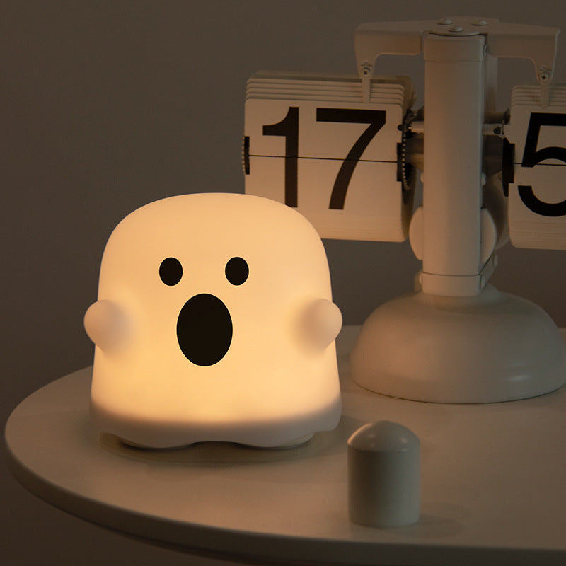 Cute ghost lamp