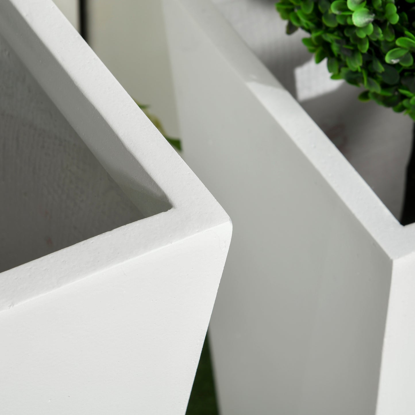 2-Pack Outdoor Planter Set, Flower Pots with Drainage Holes, Durable & Stackable Plant Pot, 22in & 18in, for Porch, Entryway, Patio, Yard, Garden, White