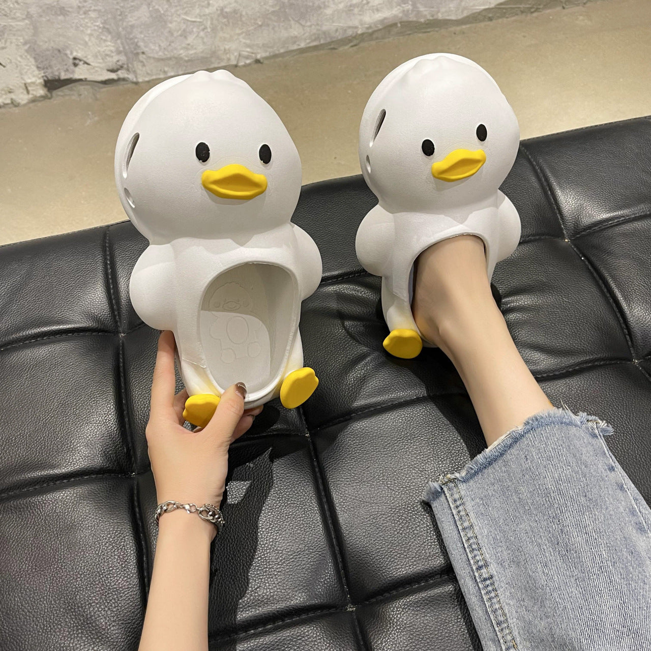 Fashion Design Korean Version Of Home Comfortable Set-up Beach Shoes And Slippers