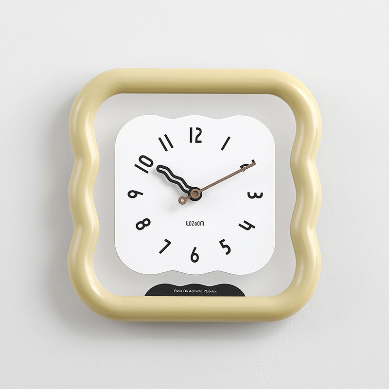 Punch-free Retro Cream Style Simple Wall Clock