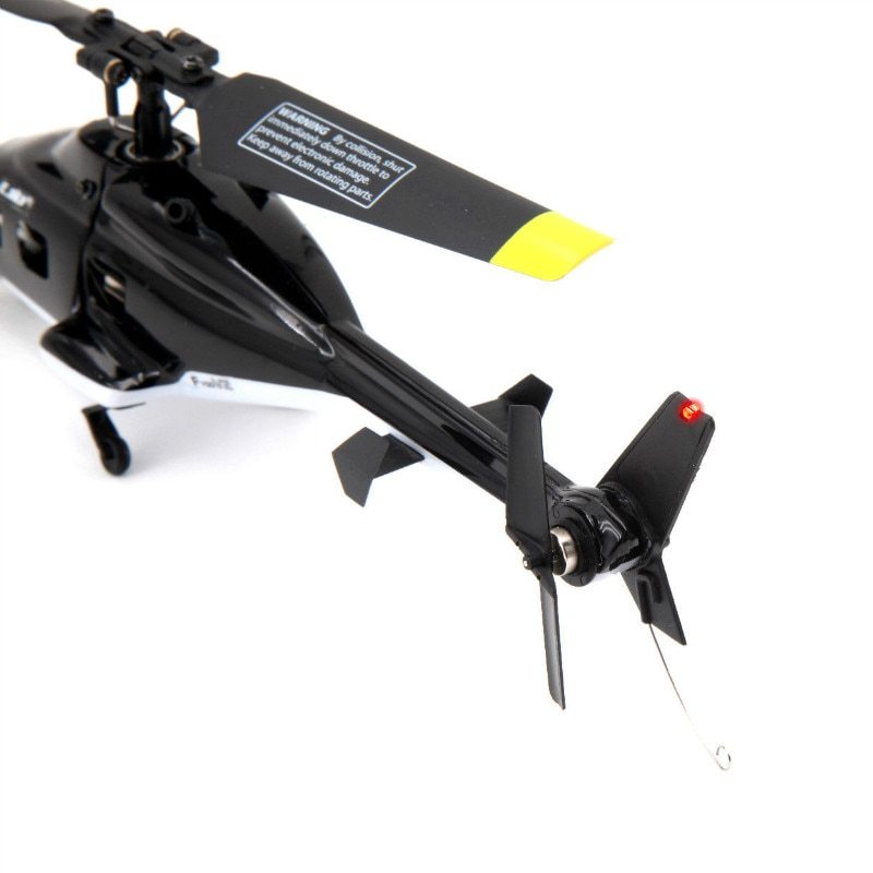 Flybarless four-channel remote control helicopter