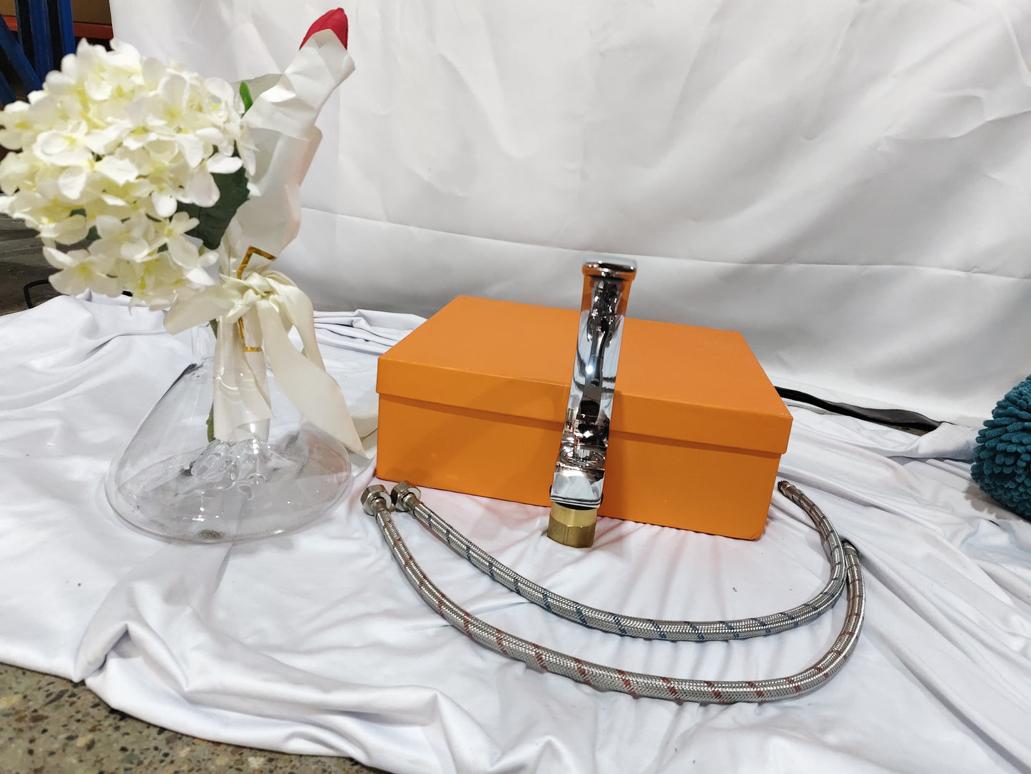 Nordic Copper Hot And Cold Basin Faucet