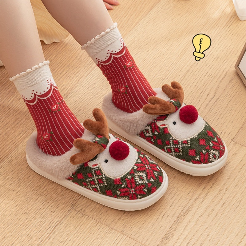 Lindas pantuflas navideñas de peluche de alce