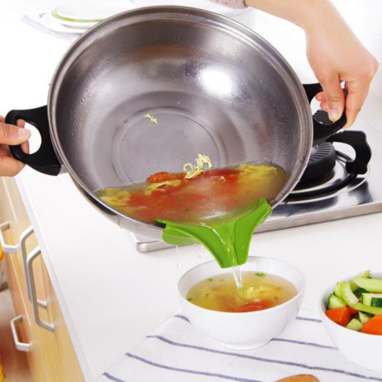 Spill-proof Kitchen Utensils Pot With Round Mouth Edge Deflector Silicone Liquid Diversion Mouth Soup Pourer Kitchen Gadgets