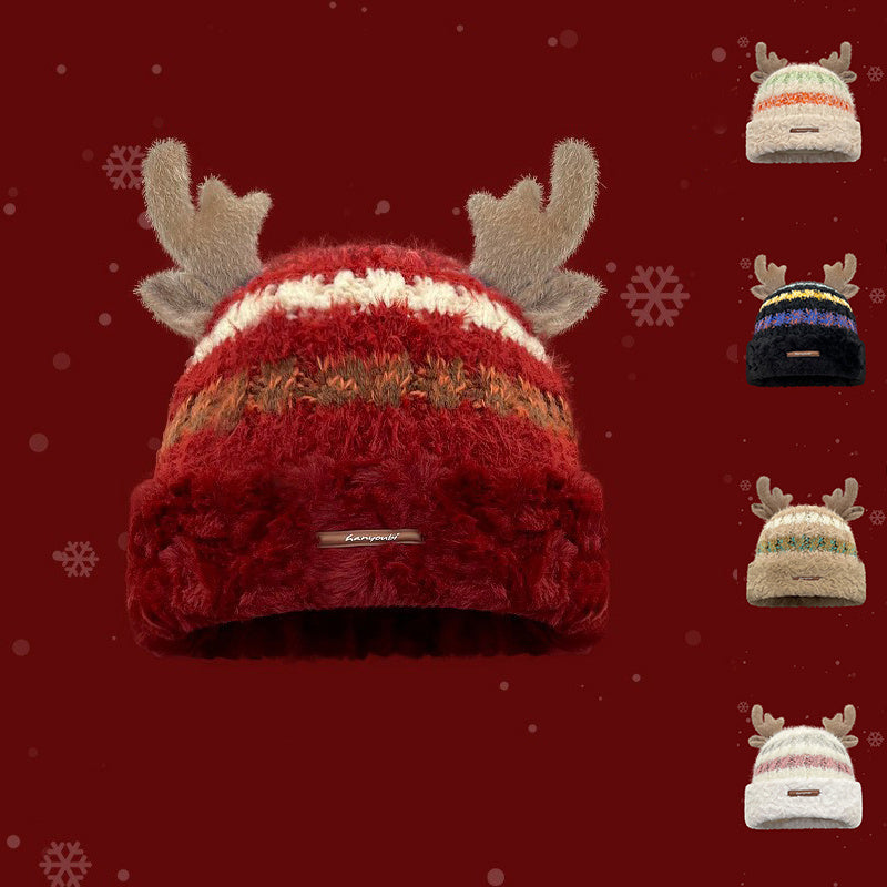 Gorro navideño de punto con cuernos de ciervo