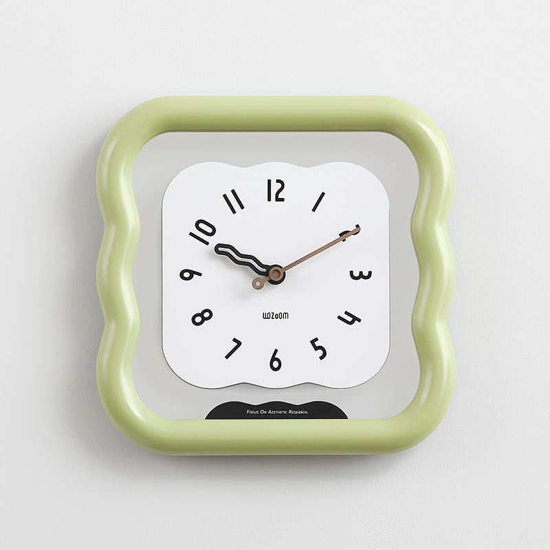 Punch-free Retro Cream Style Simple Wall Clock