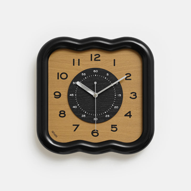 Punch-free Retro Cream Style Simple Wall Clock